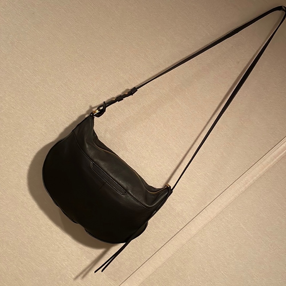 HOBO INTERNATIONAL CROSSBODY PURSE